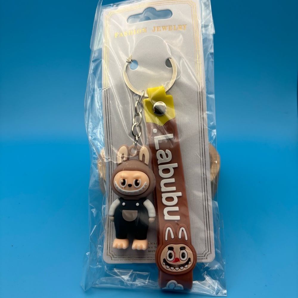 Fashion Jewelry Labubu‎ Brown and Yellow Character Key Holder Keychain - Picture 2 of 4